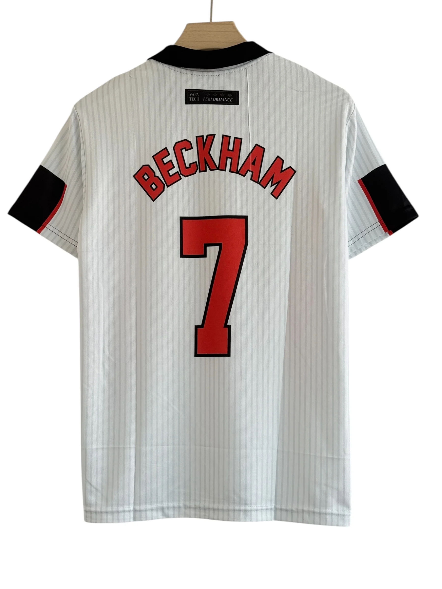 Beckham-07 England 1998 home Collar and embroidery - Image 2