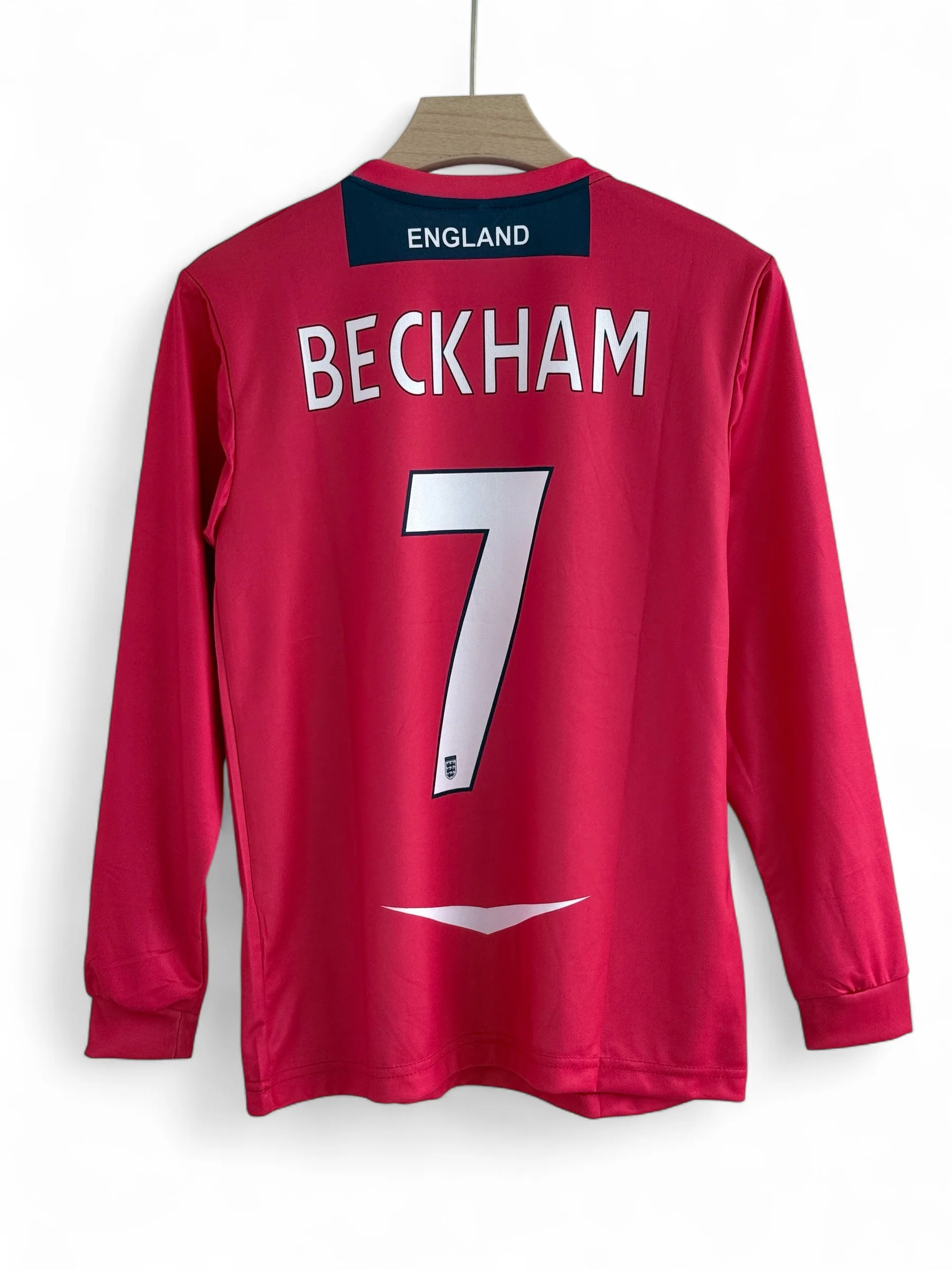 Beckham-7 England away 2008/10 long sleeve - Image 2