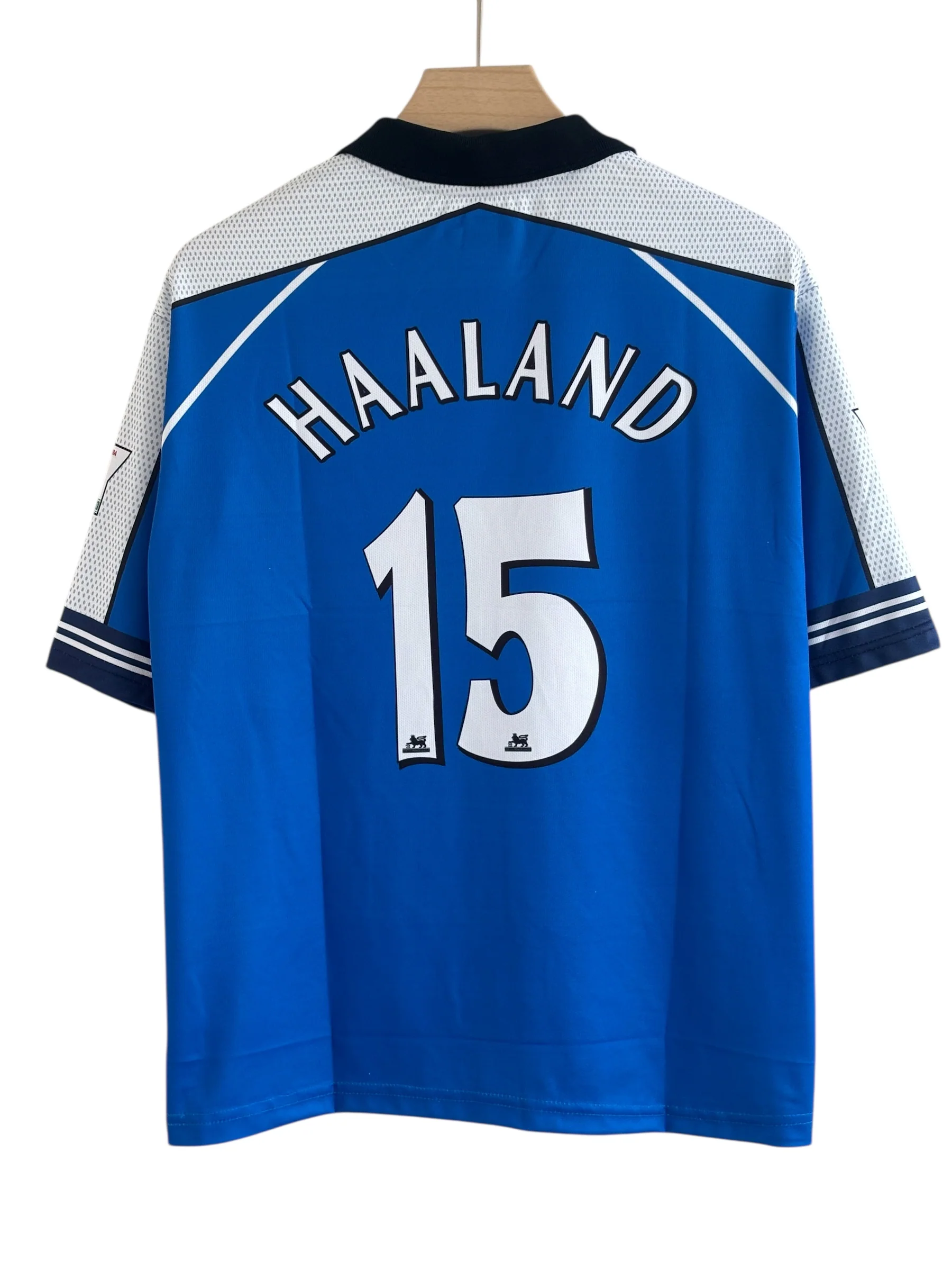 Haaland-10 Manchester city 1999/2000 Retro kit Five sleeve with Collar and embroidery - Image 2