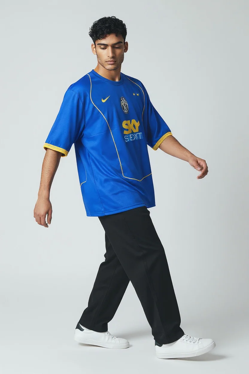 Ibrahimovic-09 Juventus Away 2004/05 Five sleeve - Image 3