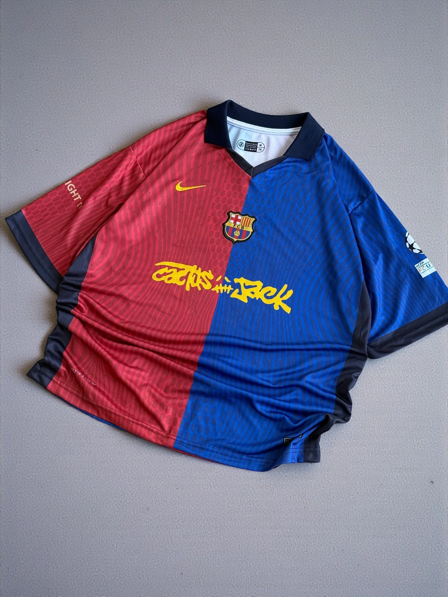 Lamine yemal -19 Barcelona Travis Scott home kit 2024/25  Five sleeve will collar and embroidery - Image 6