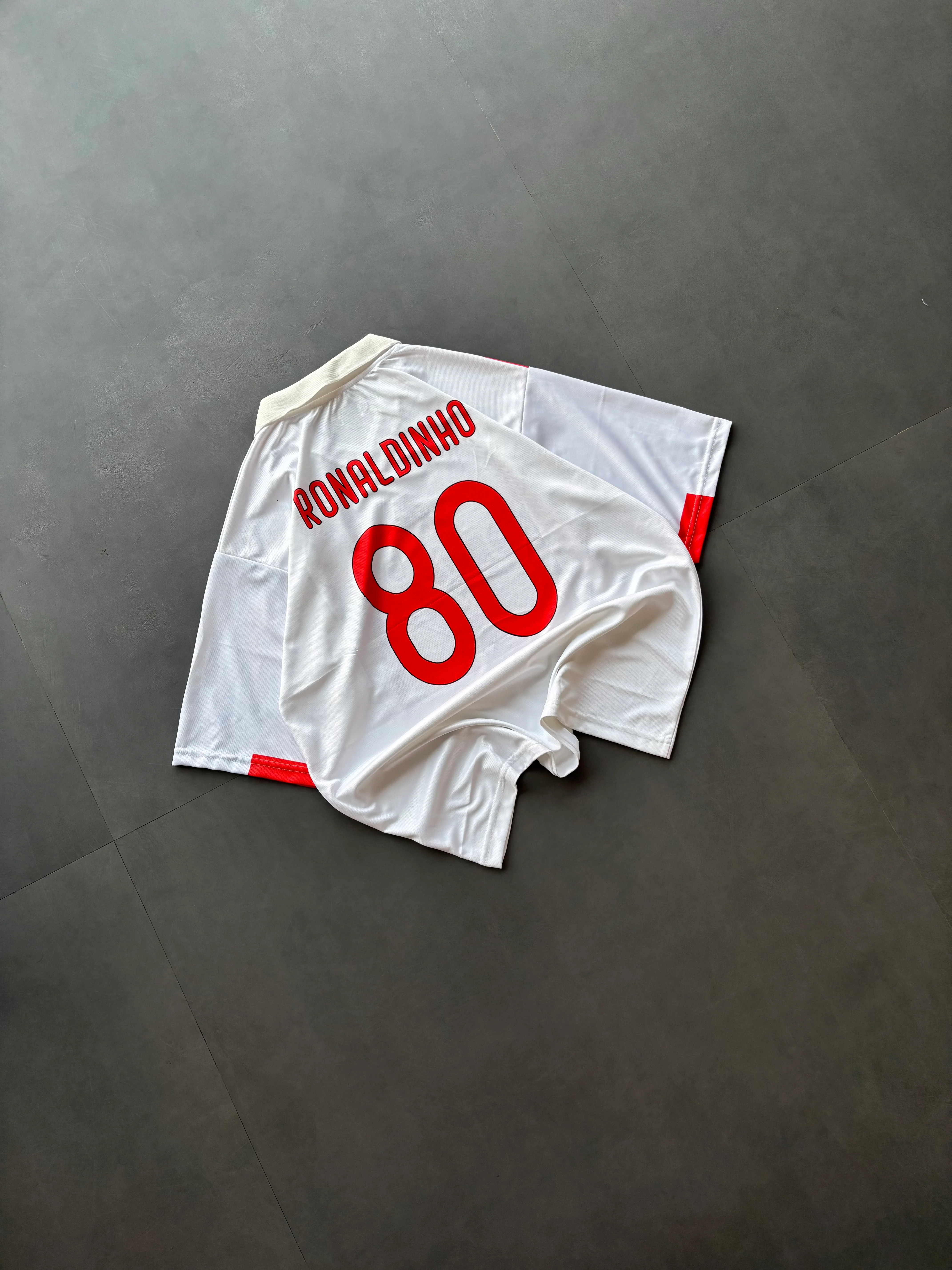 Ronaldinho-80 Ac milan 2007/08 embroidery logos - Image 4